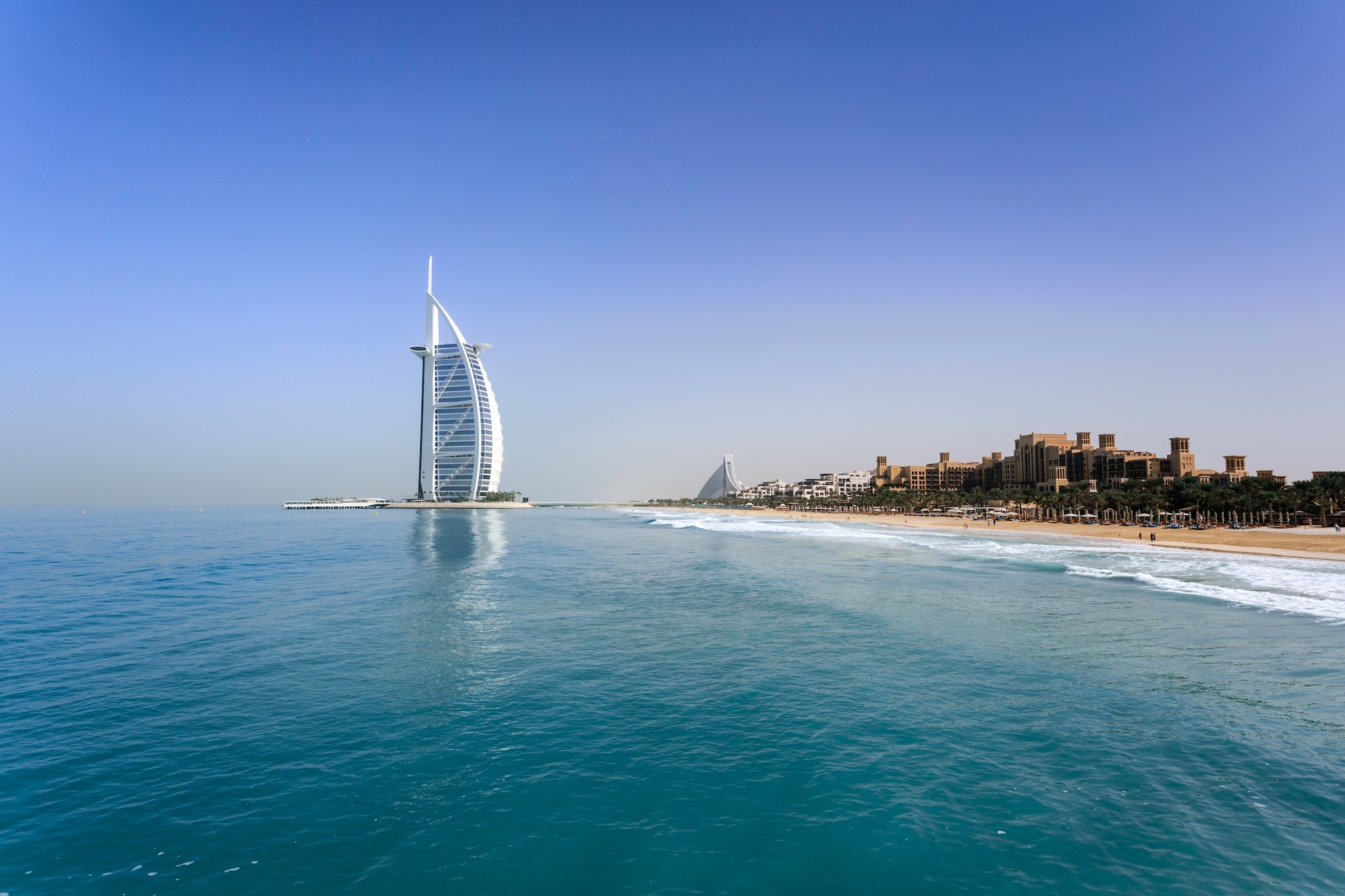 Building burj al arab